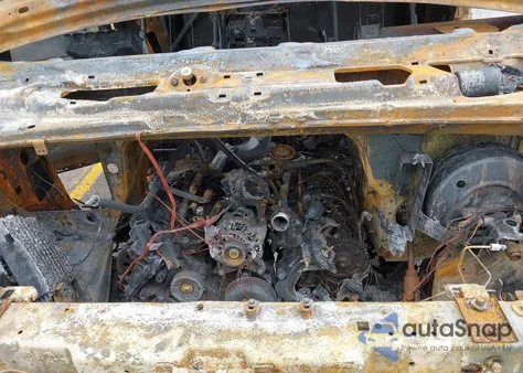 2010 Ford Econoline E150 Van from USA, damaged, VIN 1FTNE1EW7ADA69644